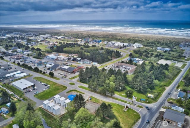 Property photo for 899 Ocean Shores Boulevard Nw, Ocean Shores photo 4