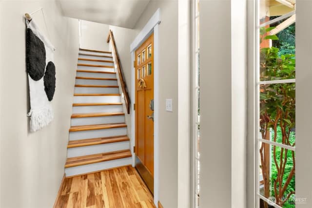 Property photo for 11837 Venice Loop Ne, Bainbridge Island photo 5
