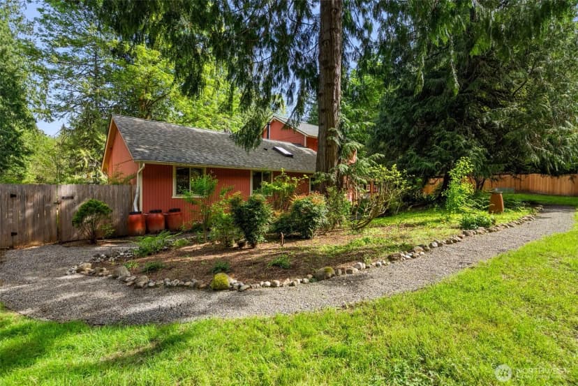 Property photo for 11837 Venice Loop Ne, Bainbridge Island photo 22