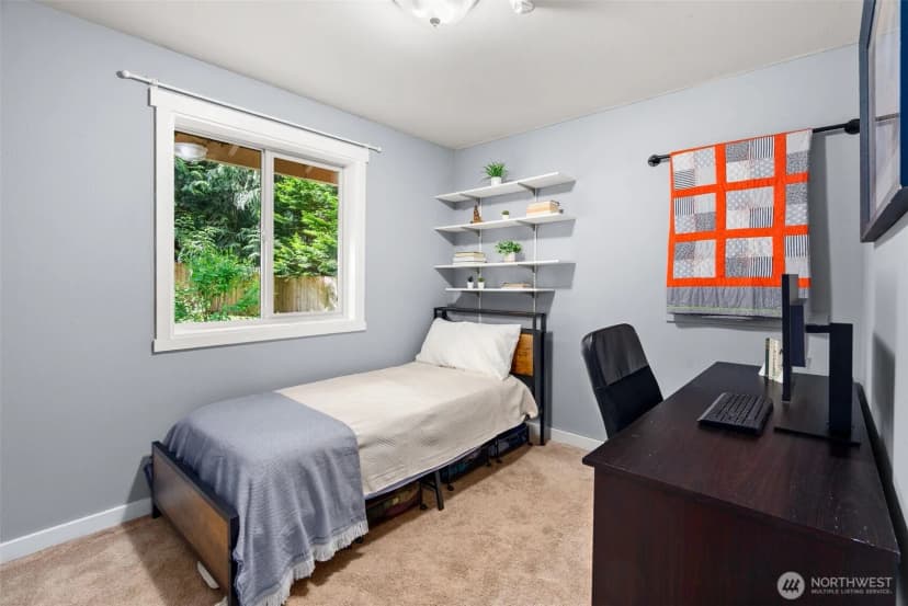 Property photo for 11837 Venice Loop Ne, Bainbridge Island photo 16