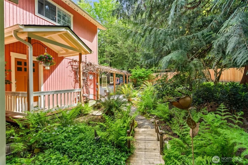 Property photo for 11837 Venice Loop Ne, Bainbridge Island photo 13