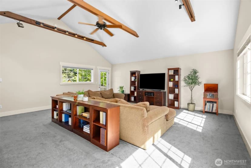 Property photo for 11837 Venice Loop Ne, Bainbridge Island photo 17