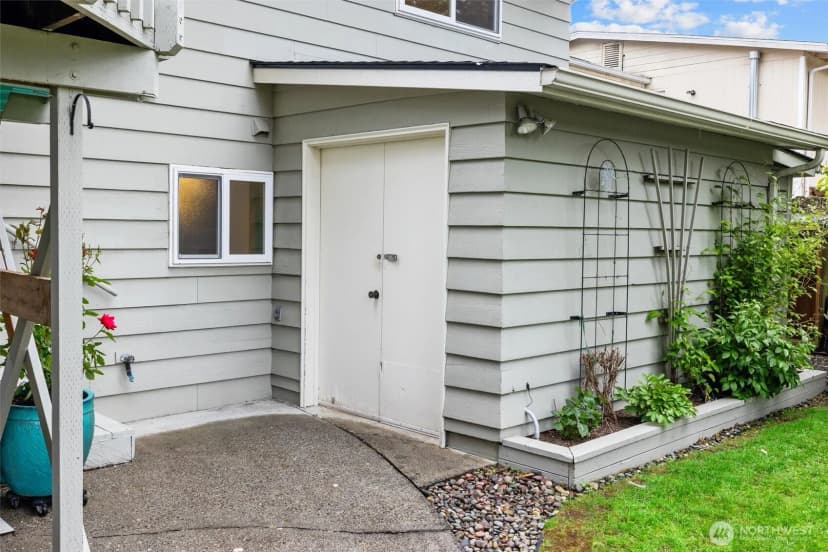 Property photo for 317 Ave Ne 145th, Bellevue photo 31