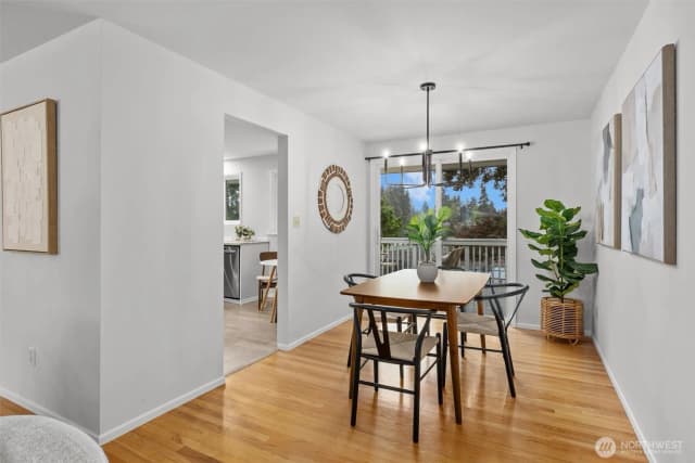 Property photo for 317 Ave Ne 145th, Bellevue photo 5