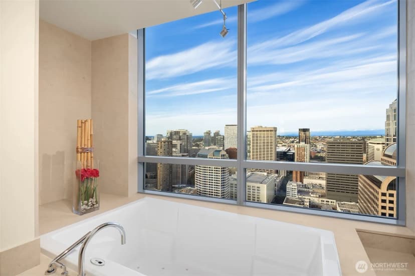 Property photo for 1521 2nd Avenue #ph3800, Seattle photo 17