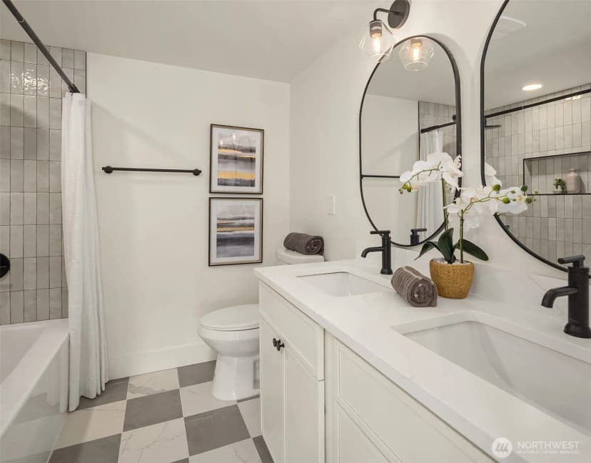 Property photo for 18008 13th Avenue Nw, Shoreline photo 27