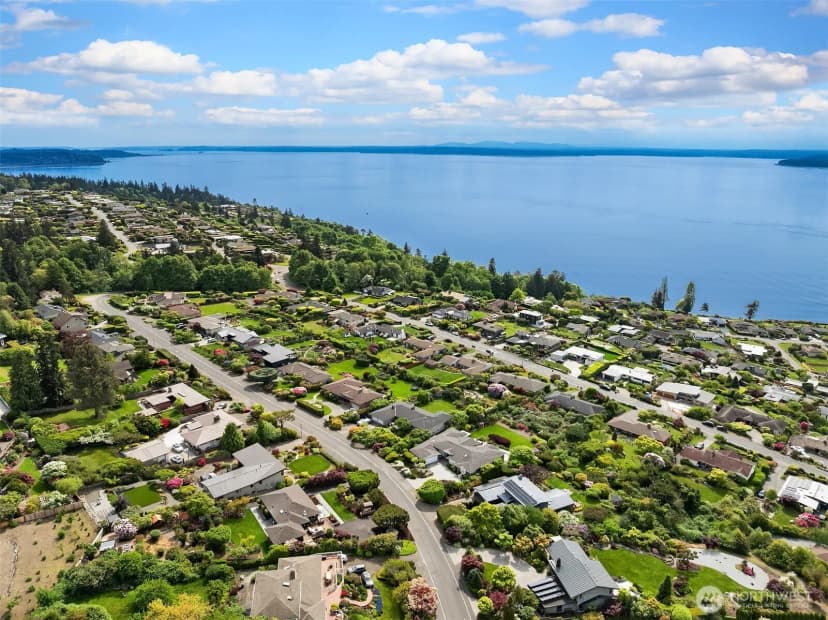 Property photo for 18008 13th Avenue Nw, Shoreline photo 38