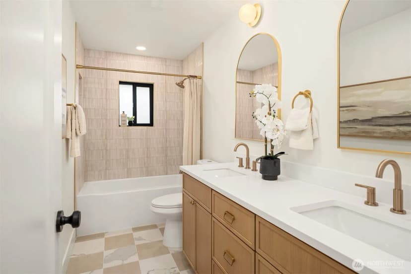 Property photo for 18008 13th Avenue Nw, Shoreline photo 20