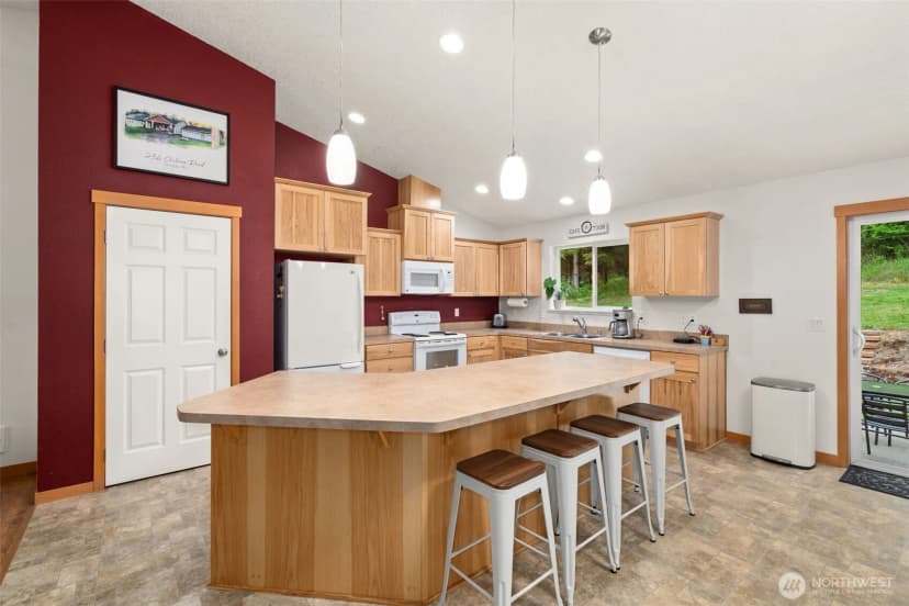 Property photo for 236 Chilvers Road, Chehalis photo 4