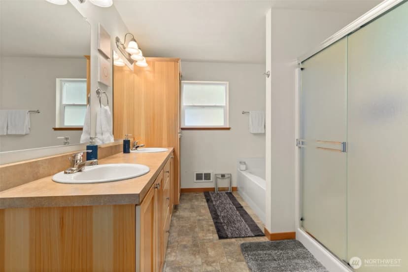 Property photo for 236 Chilvers Road, Chehalis photo 12