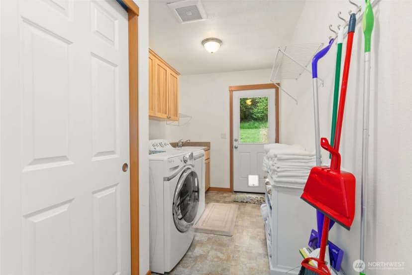 Property photo for 236 Chilvers Road, Chehalis photo 18