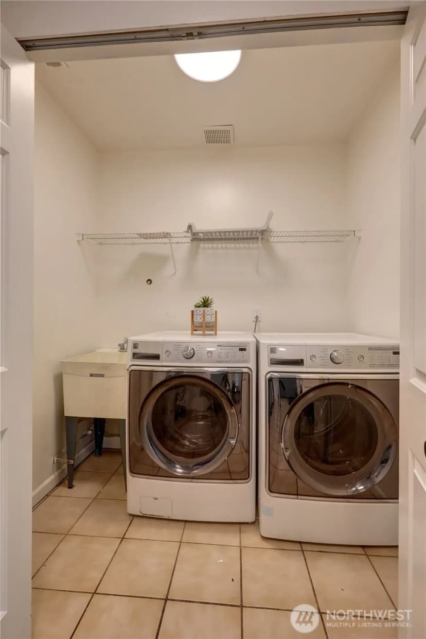 Property photo for 434 S 156th Street #b1, Burien photo 22