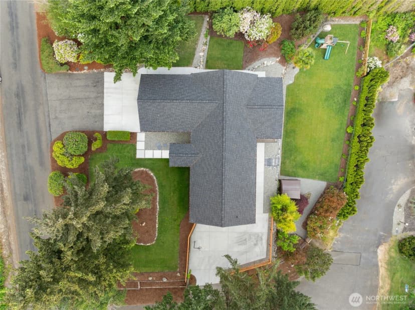Property photo for 11016 46th Street E, Edgewood photo 6
