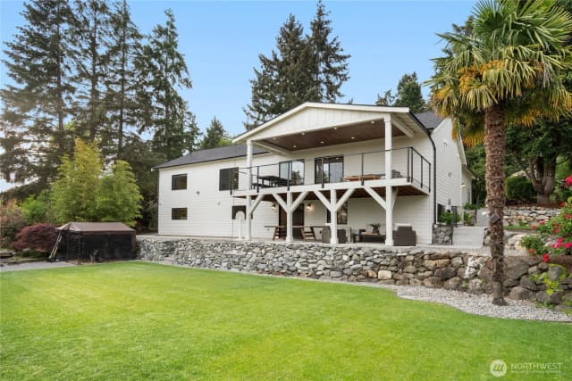 Property photo for 11016 46th Street E, Edgewood