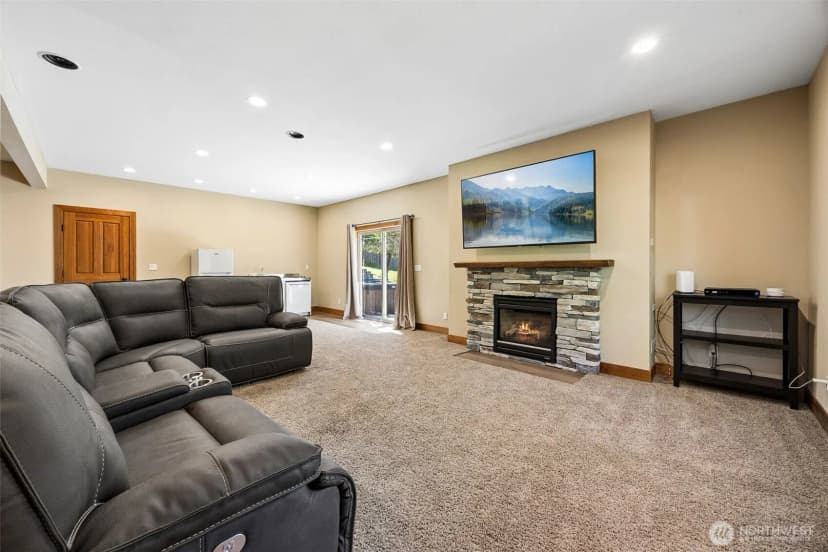 Property photo for 3202 170th Avenue E, Lake Tapps photo 28