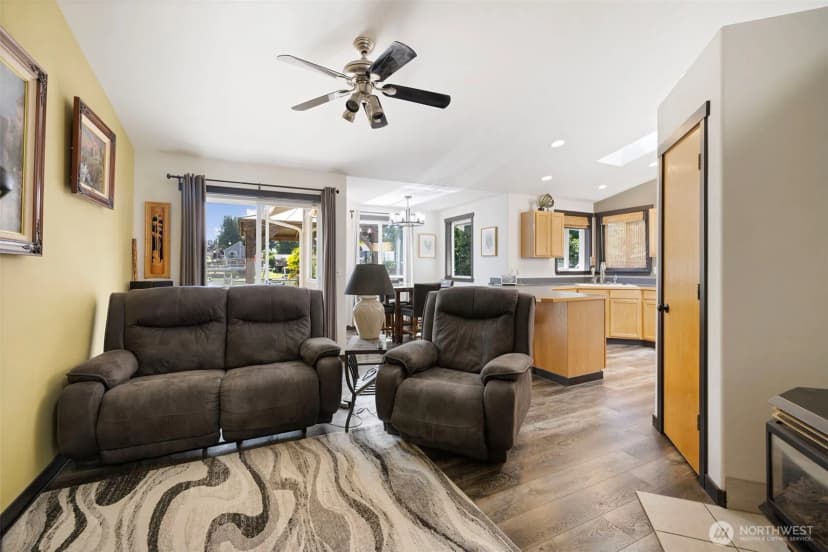 Property photo for 6011 205th Avenue E, Bonney Lake photo 6