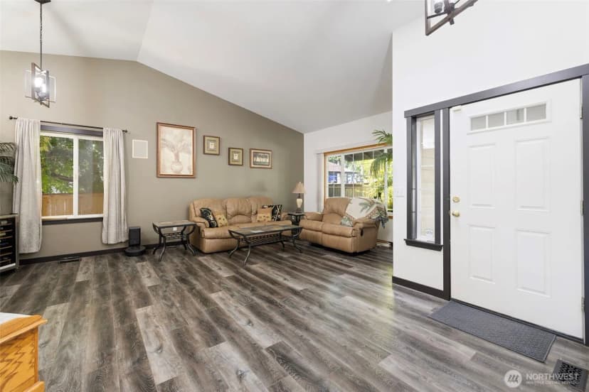 Property photo for 6011 205th Avenue E, Bonney Lake photo 4