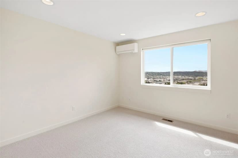 Property photo for 221 Nw 50th Street, Seattle photo 21