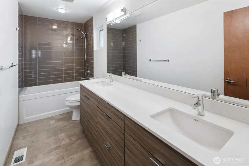 Property photo for 221 Nw 50th Street, Seattle photo 23