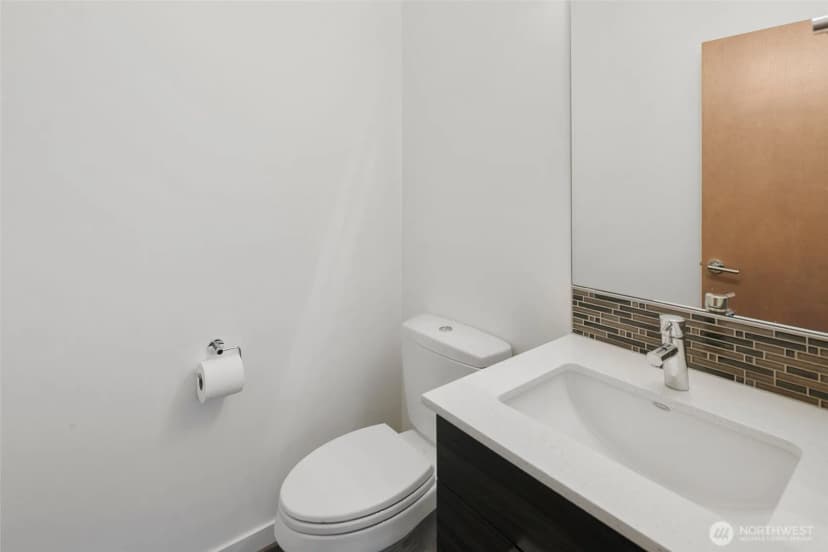 Property photo for 221 Nw 50th Street, Seattle photo 11
