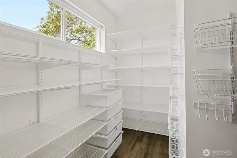Property photo for 221 Nw 50th Street, Seattle photo 8