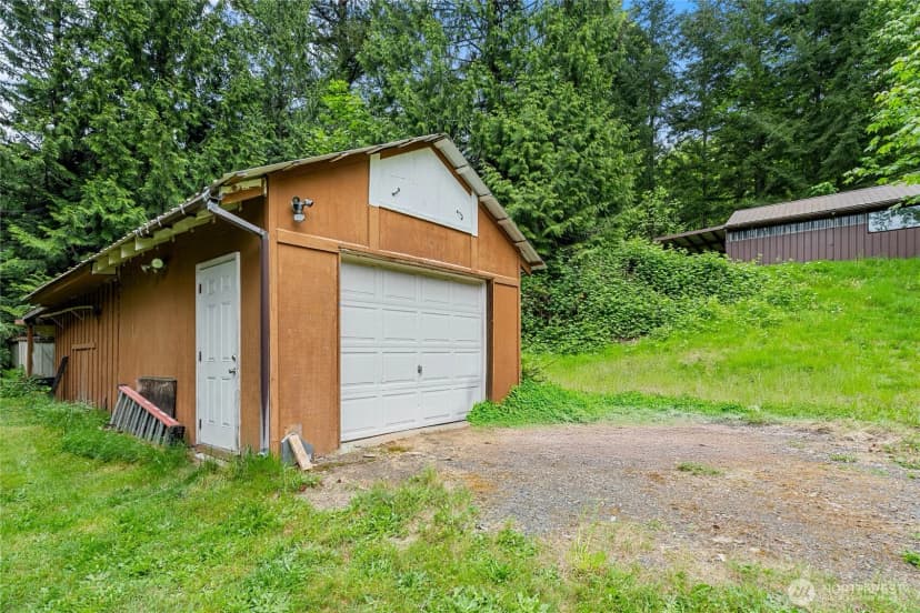 Property photo for 26828 Ne Ames Lake Road, Redmond photo 23