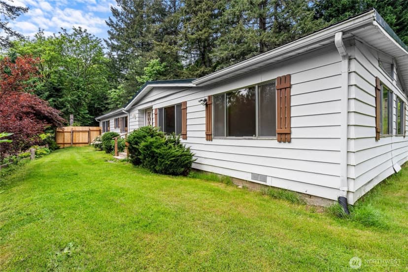 Property photo for 26828 Ne Ames Lake Road, Redmond photo 2