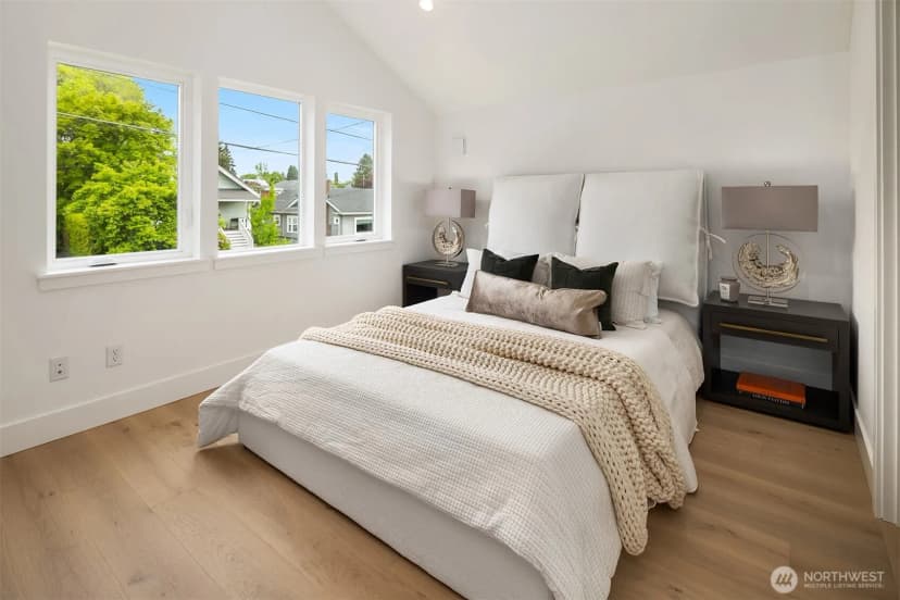Property photo for 535 N 70th Street, Seattle photo 15