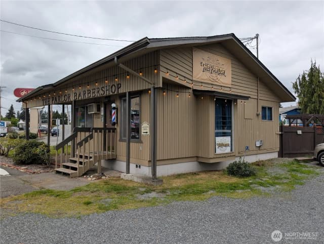 Property photo for 17303 Smokey Point Boulevard, Arlington photo 2