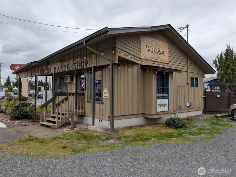 Property photo for 17303 Smokey Point Boulevard, Arlington photo 2