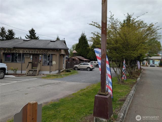 Property photo for 17303 Smokey Point Boulevard, Arlington photo 4