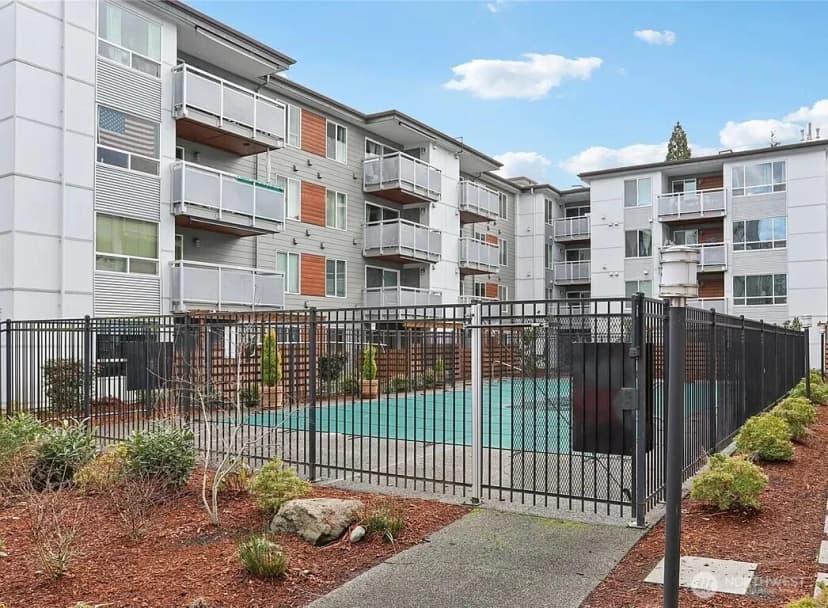 Property photo for 10501 8th Avenue Ne #115, Seattle photo 14