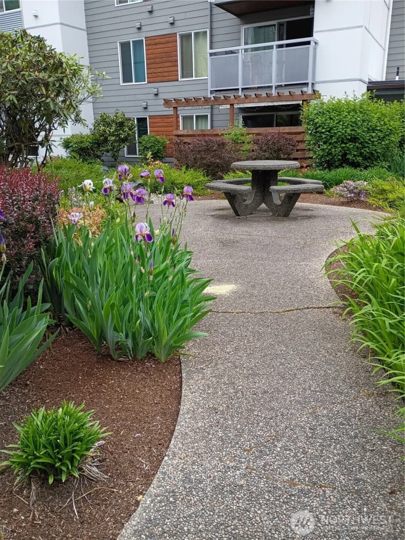 Property photo for 10501 8th Avenue Ne #115, Seattle photo 12