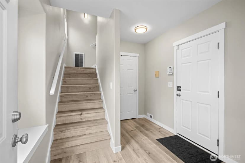 Property photo for 11810 14th Avenue W #14, Everett photo 3