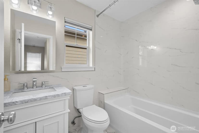 Property photo for 11810 14th Avenue W #14, Everett photo 20