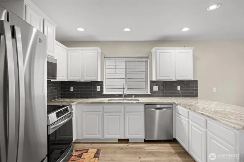 Property photo for 11810 14th Avenue W #14, Everett photo 5