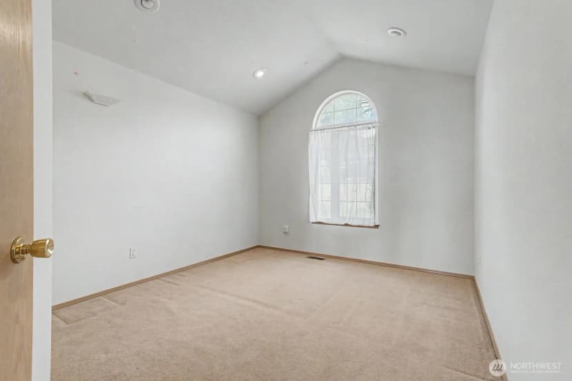 Property photo for 313 Peach Avenue, Sunnyside photo 16