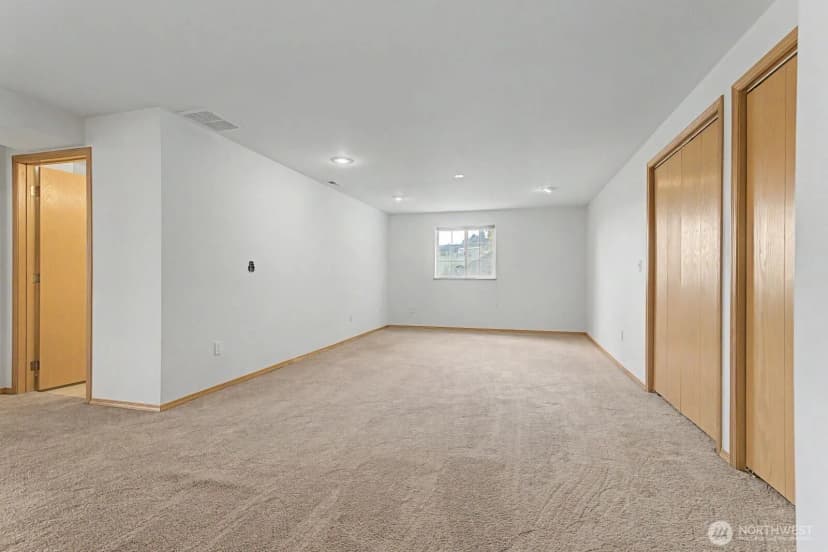 Property photo for 313 Peach Avenue, Sunnyside photo 20