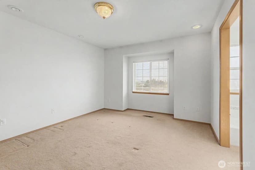 Property photo for 313 Peach Avenue, Sunnyside photo 12