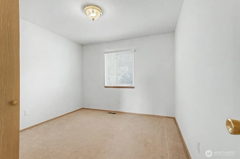 Property photo for 313 Peach Avenue, Sunnyside photo 17