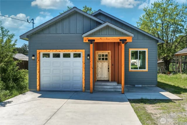 Property photo for 124 Murphy St, Waitsburg