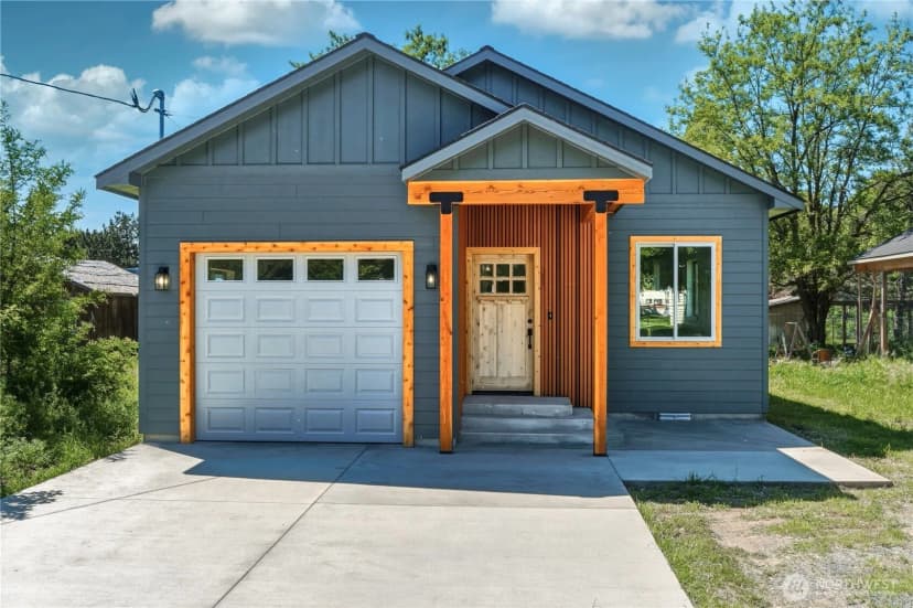 Property photo for 124 Murphy St, Waitsburg