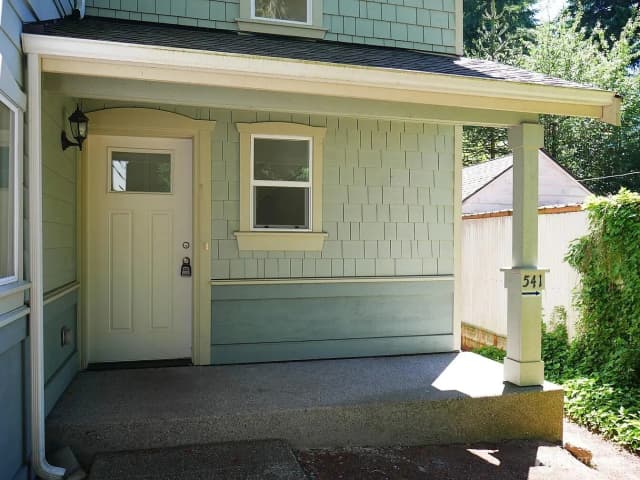 Property photo for 541 Ne Alder Street, Issaquah photo 4