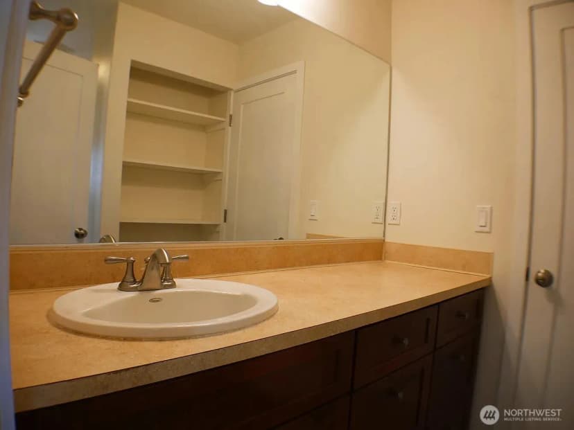 Property photo for 541 Ne Alder Street, Issaquah photo 11