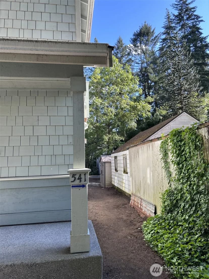 Property photo for 541 Ne Alder Street, Issaquah photo 14