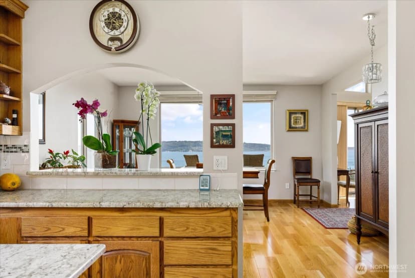 Property photo for 2364 Strawberry Point Road, Oak Harbor photo 16