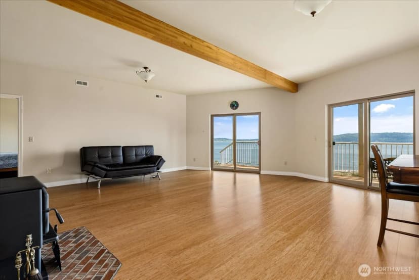 Property photo for 2364 Strawberry Point Road, Oak Harbor photo 30