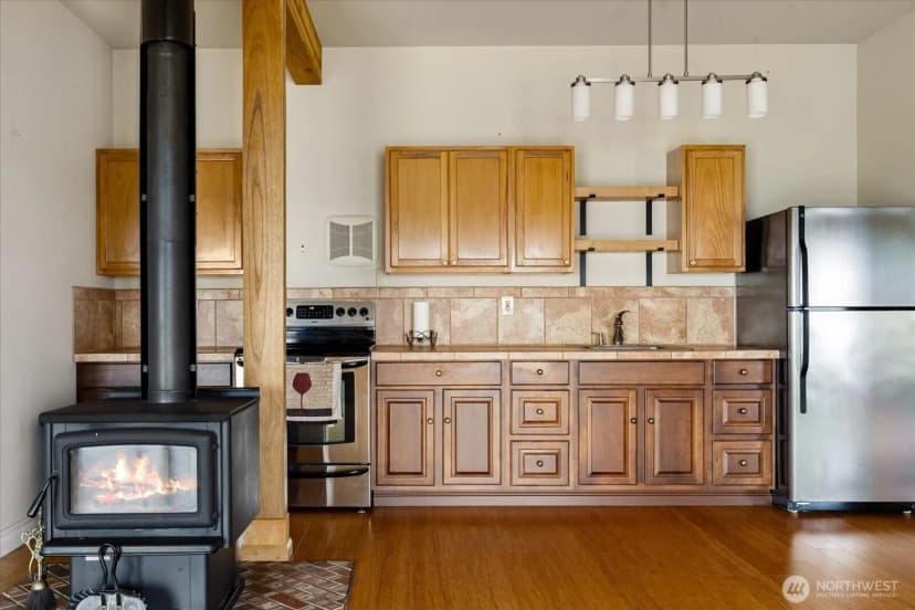 Property photo for 2364 Strawberry Point Road, Oak Harbor photo 32