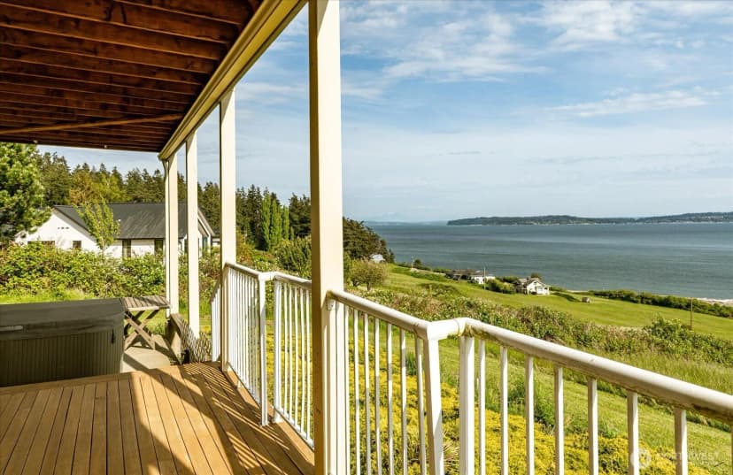 Property photo for 2364 Strawberry Point Road, Oak Harbor photo 35