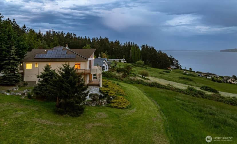 Property photo for 2364 Strawberry Point Road, Oak Harbor photo 3